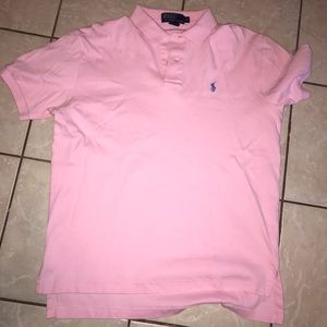 Men’s pink polo